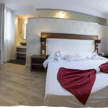 埃尔木达严酒店 3* 特鲁埃尔