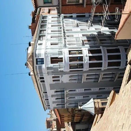 El Mudayyan Szálloda 3*
