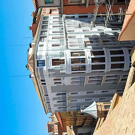 Szálloda El Mudayyan 3*